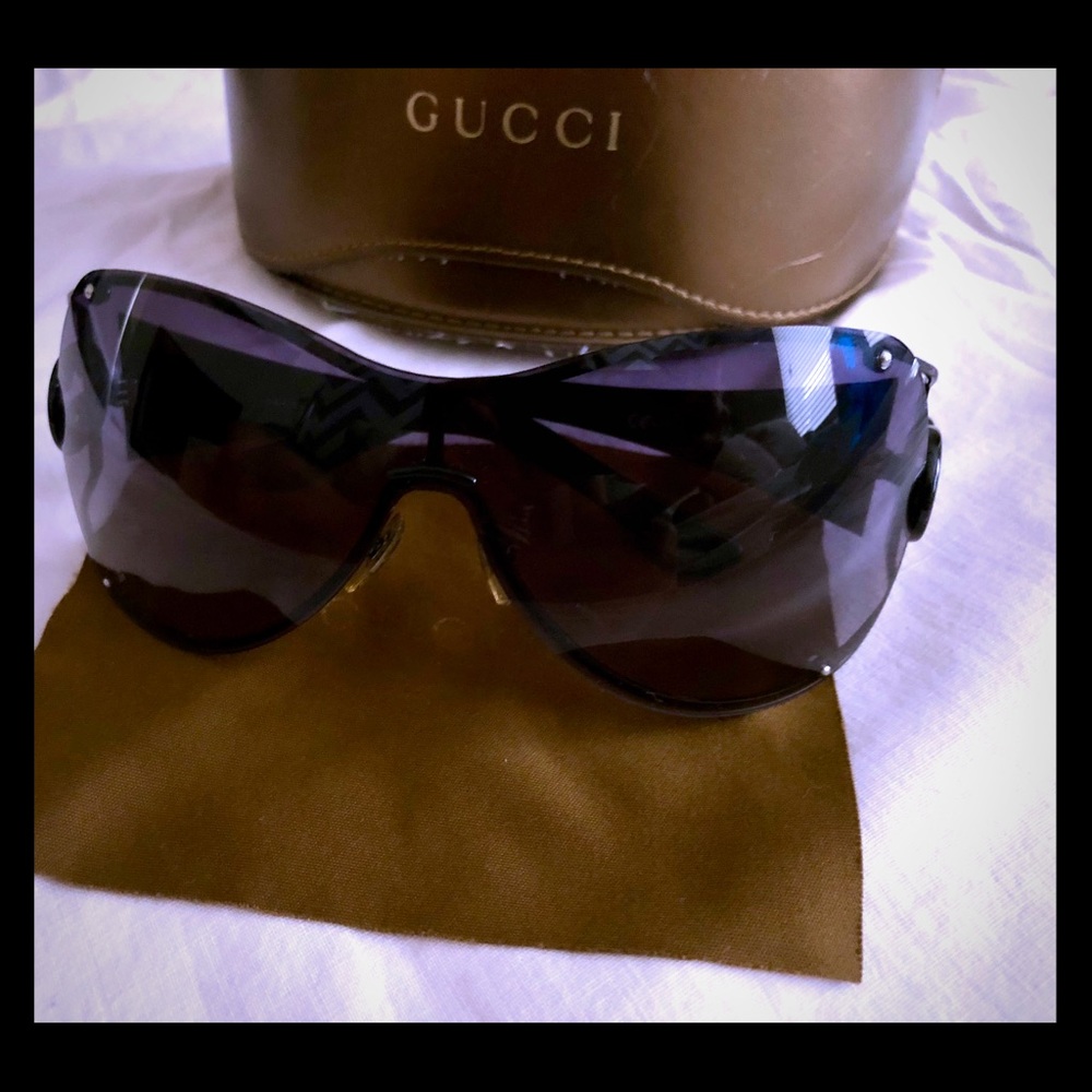 Authentic black Gucci GG 2802/ S sunglasses